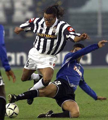 不做牛马，自由开打！《三国群英传：策定九州》全平台公测开启！