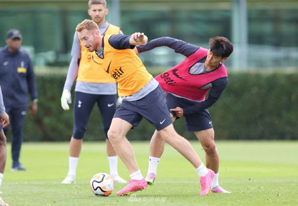 推开通往“DNF宇宙”的“传送门”：2025DNFU嘉年华，见证阿拉德的IP破界