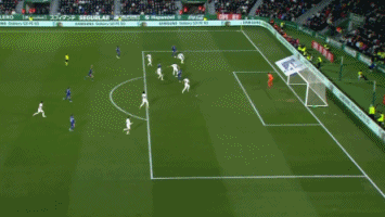 [中超]张玉宁造点 张稀哲主罚稳稳命中